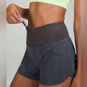 Lululemon speed up shorts 2.5” diamond dye